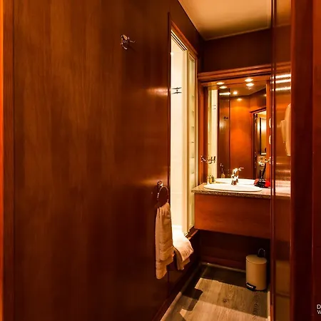 Jolly Roger Hotell *